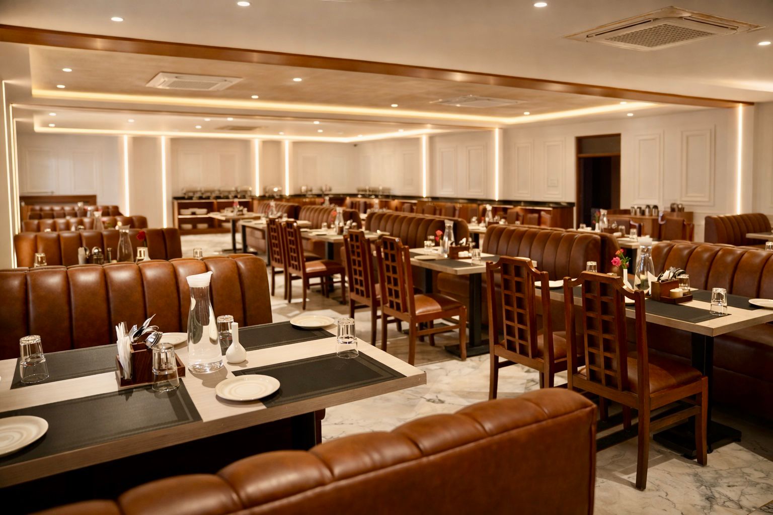 Indies 365 Caf&eacute; &mdash; elegant restaurant interior