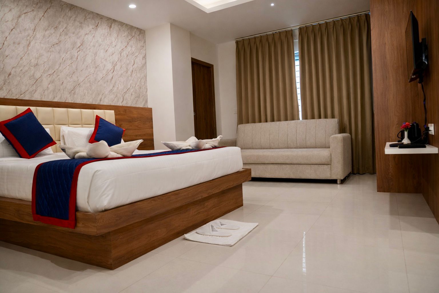 Royal Suite &mdash; premium king bedroom with city view